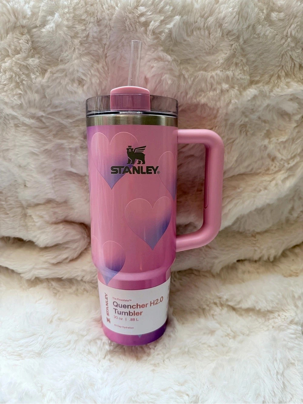 Stanley Quencher H2.0 Tumbler 30 oz Pink Heart Gradient